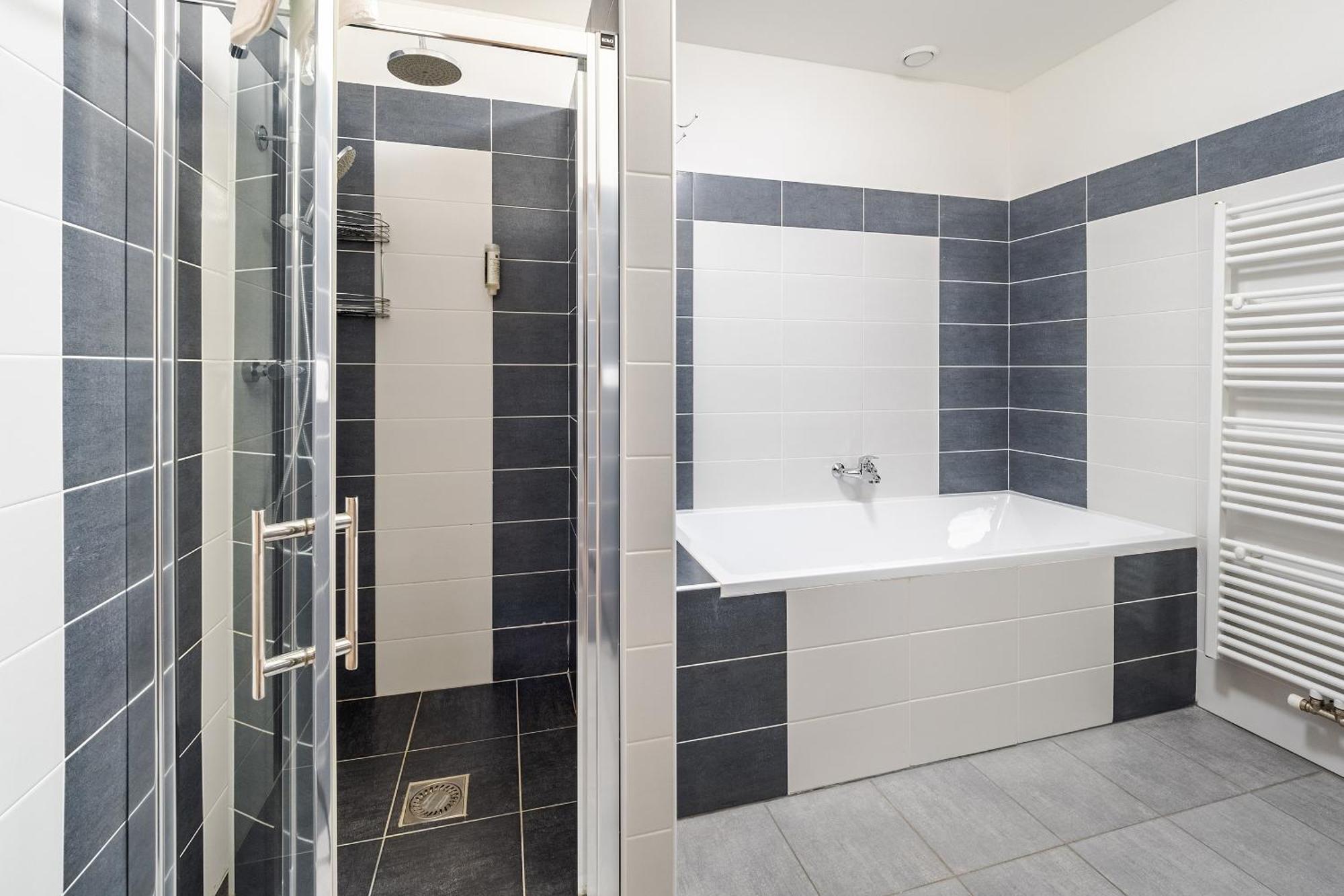 Private Luxury Apartments - Apartman G3 ฟริมบูร์ก ภายนอก รูปภาพ